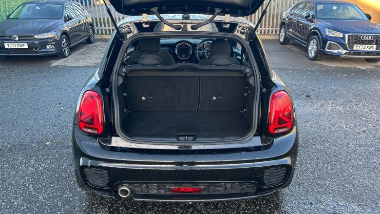 MINI Hatchback 1.5 Cooper Sport II 3dr Petrol Hatchback